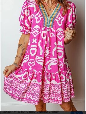 She + Sky Fuchsia V-Neck Embroidered Tunic with Multicolor Trim